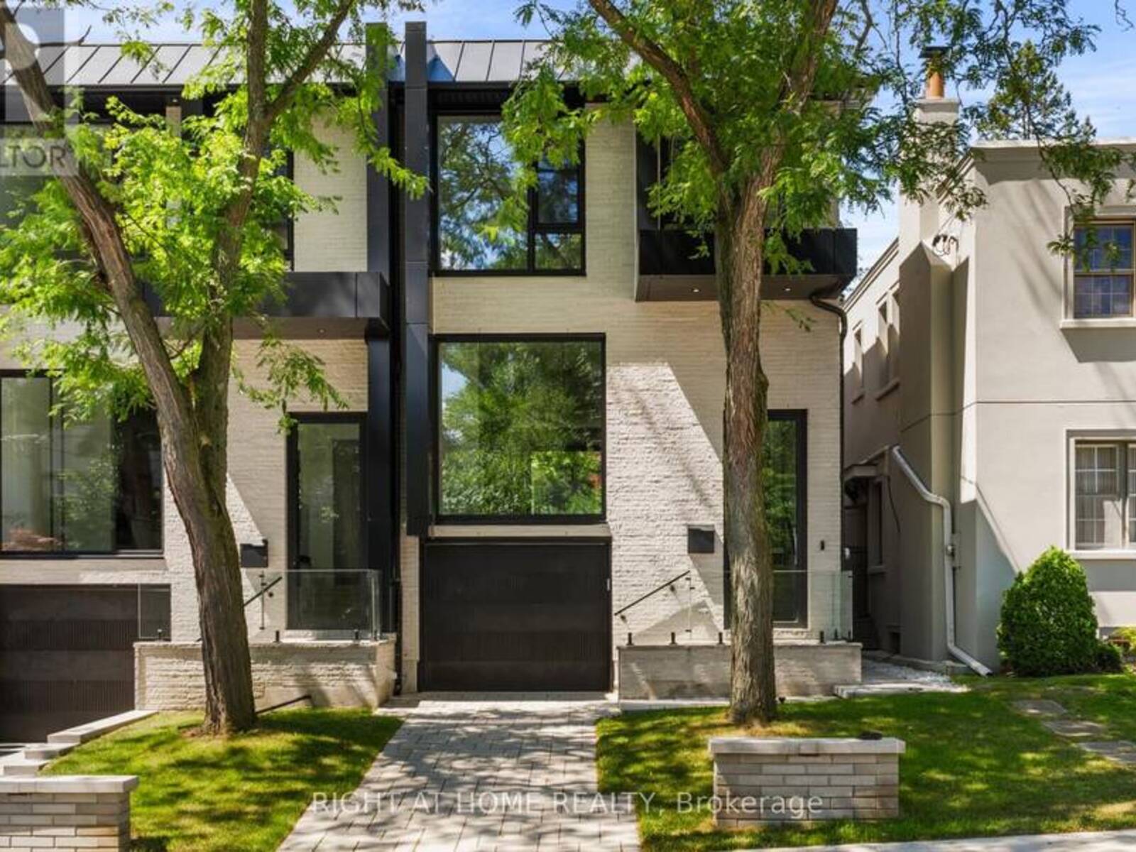 74B RATHNELLY AVENUE, Toronto, Ontario M4V 2M6