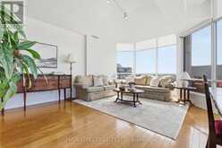 1705 - 110 PROMENADE CIRCLE | Vaughan Ontario | Slide Image Six