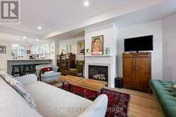 22 CRANBERRY SURF | Collingwood Ontario | Slide Image Nineteen