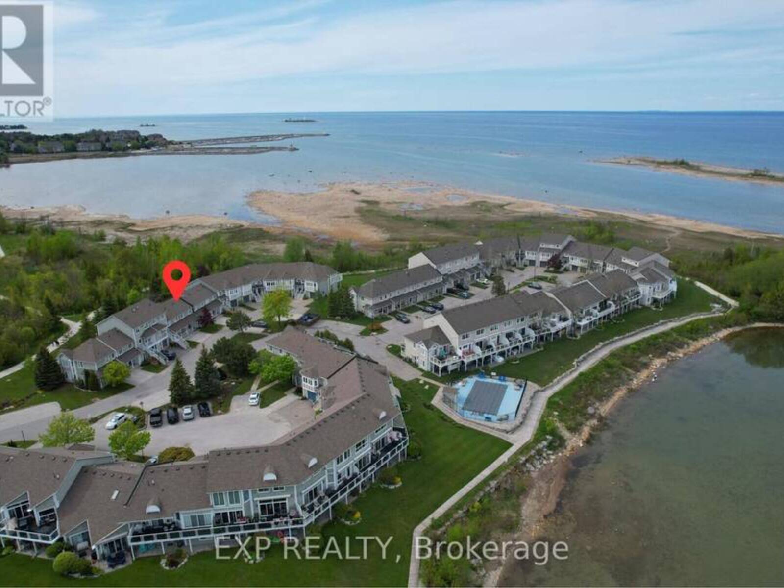 22 CRANBERRY SURF, Collingwood, Ontario L9Y 5C4