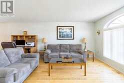 57 WESSENGER DRIVE | Barrie Ontario | Slide Image Thirteen