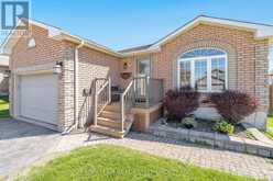57 WESSENGER DRIVE | Barrie Ontario | Slide Image Four