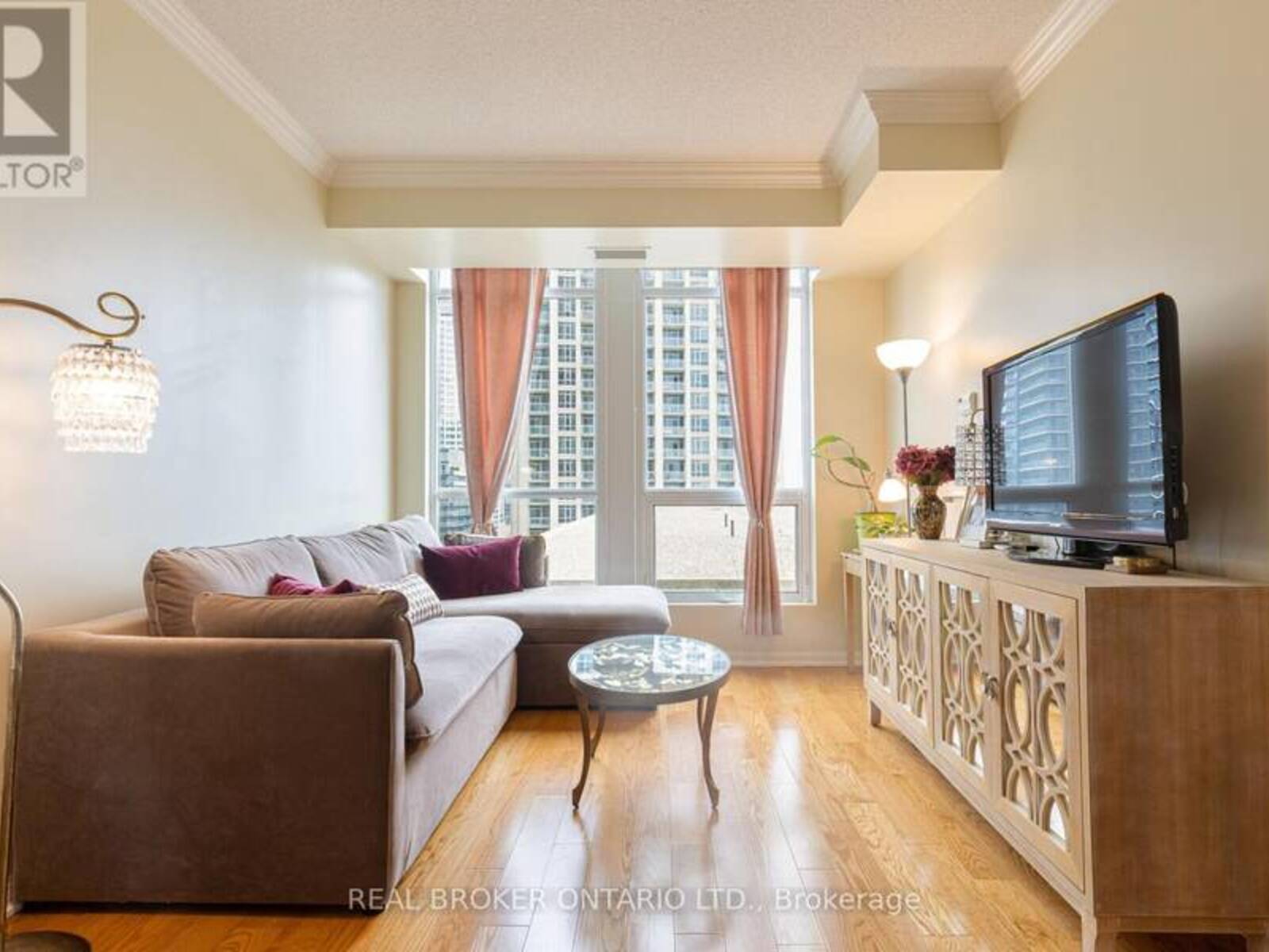 1311 - 628 FLEET STREET, Toronto, Ontario M5V 1A8
