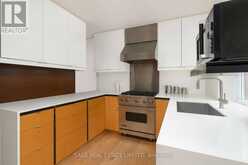 91 MAPLEWOOD AVENUE | Toronto Ontario | Slide Image Fifteen