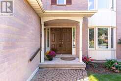 13 GRIFFITHS DRIVE | Ajax Ontario | Slide Image Four