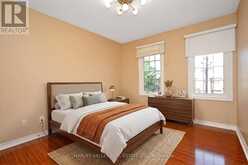 71 MCNALLY WAY | Aurora Ontario | Slide Image Eighteen