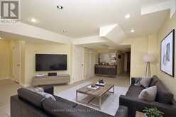 71 MCNALLY WAY | Aurora Ontario | Slide Image Thirty