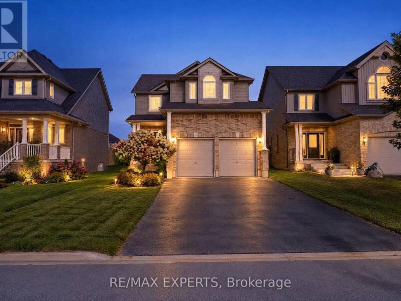18 ARNOLD CRESCENT, Angus, Ontario L3W 0P9