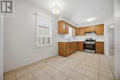 28 LANDRON CRESCENT | Toronto Ontario | Slide Image Ten