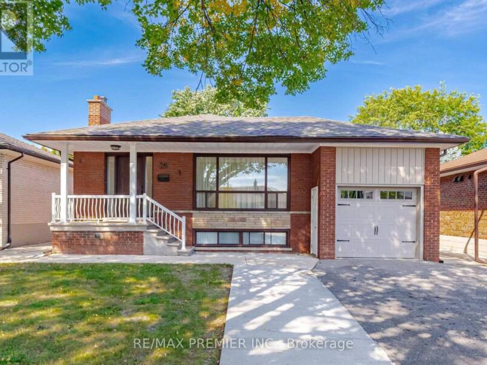 28 LANDRON CRESCENT, Toronto, Ontario M9P 1K7