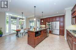 26 IMPERIAL LAKES DRIVE | Brampton Ontario | Slide Image Twelve