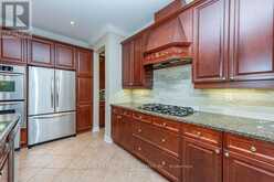 26 IMPERIAL LAKES DRIVE | Brampton Ontario | Slide Image Fourteen