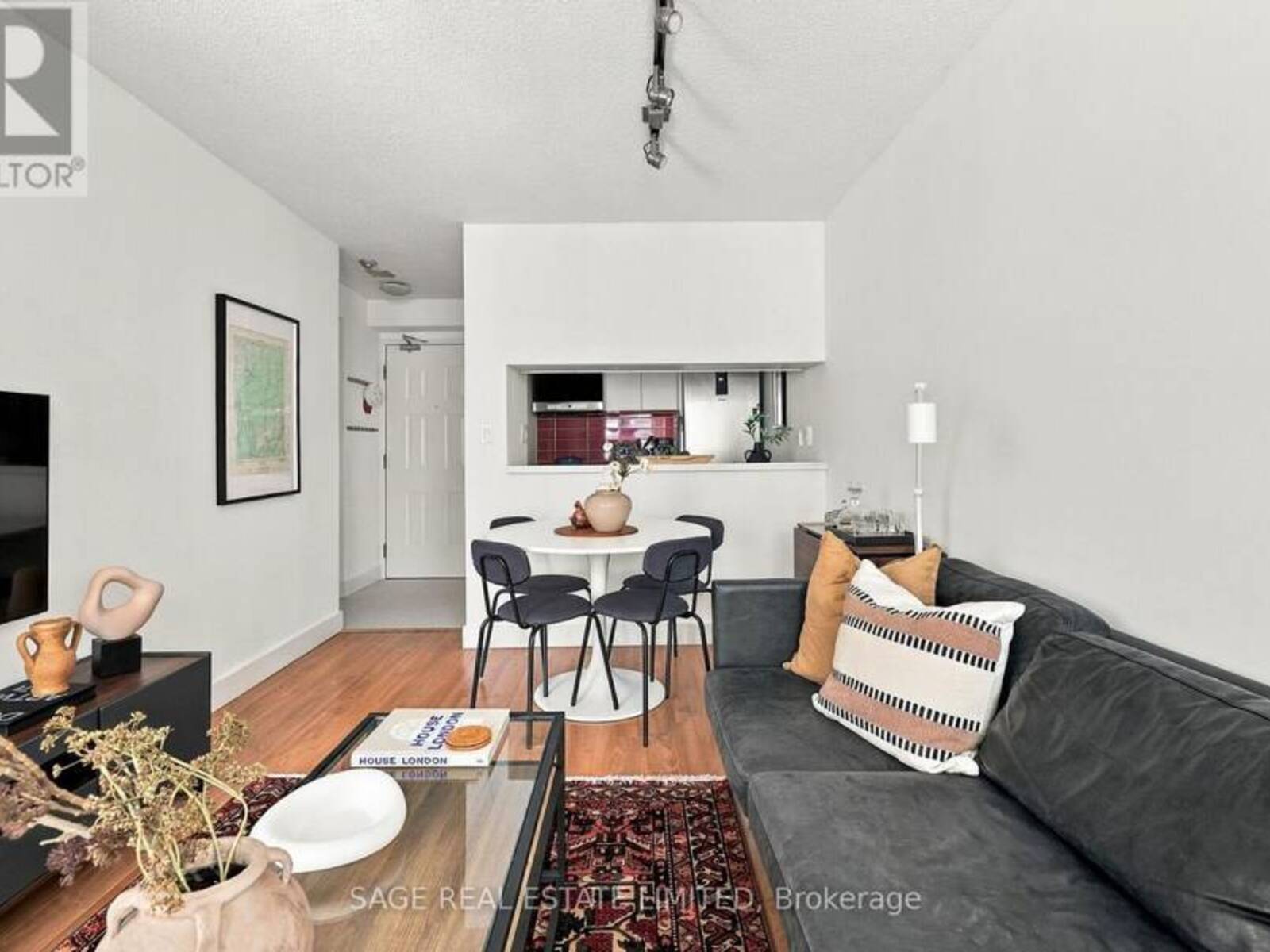 313 - 222 THE ESPLANADE, Toronto, Ontario M5A 4M8