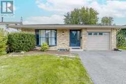2358 ARNOLD CRESCENT | Burlington Ontario | Slide Image Three