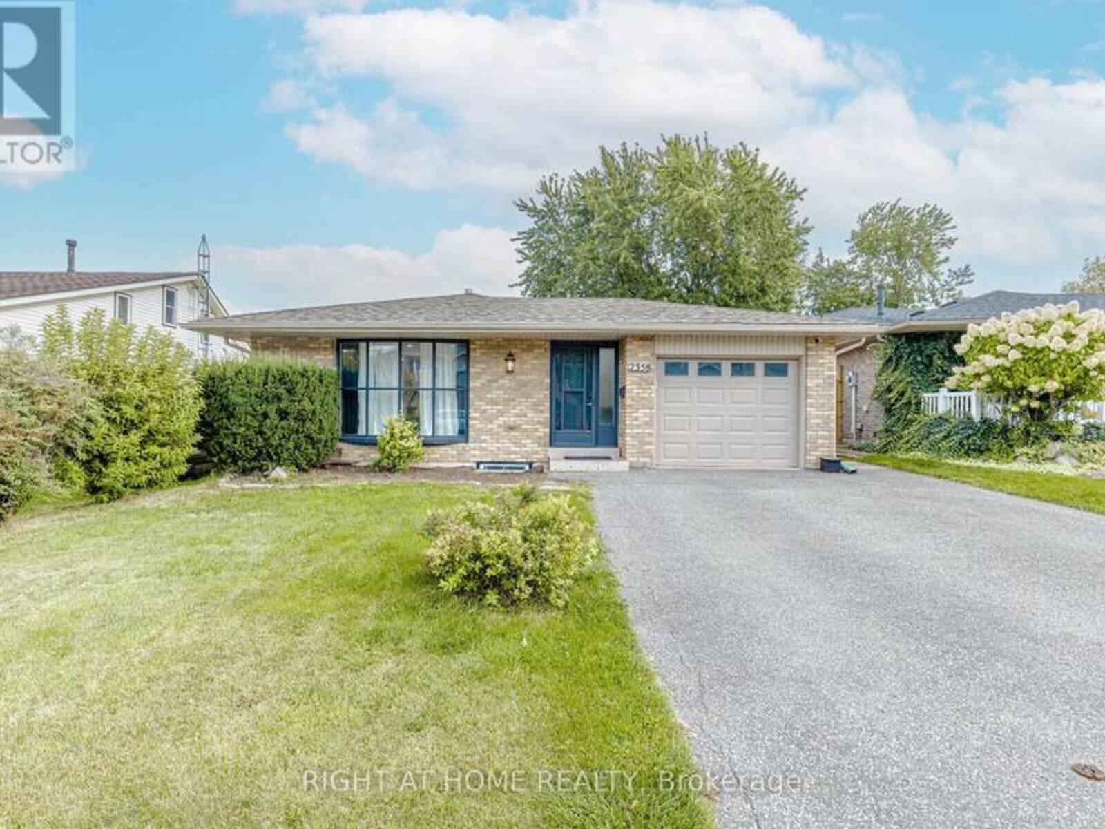 2358 ARNOLD CRESCENT, Burlington, Ontario L7P 4G3