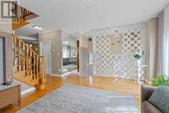 30 SNOWY MEADOW AVENUE | Richmond Hill Ontario | Slide Image Ten