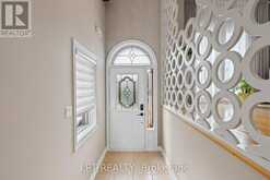 30 SNOWY MEADOW AVENUE | Richmond Hill Ontario | Slide Image Seven