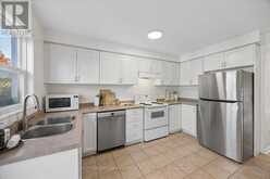 8915 YONGE STREET | Richmond Hill Ontario | Slide Image Ten