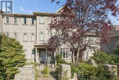8915 YONGE STREET | Richmond Hill Ontario | Slide Image One