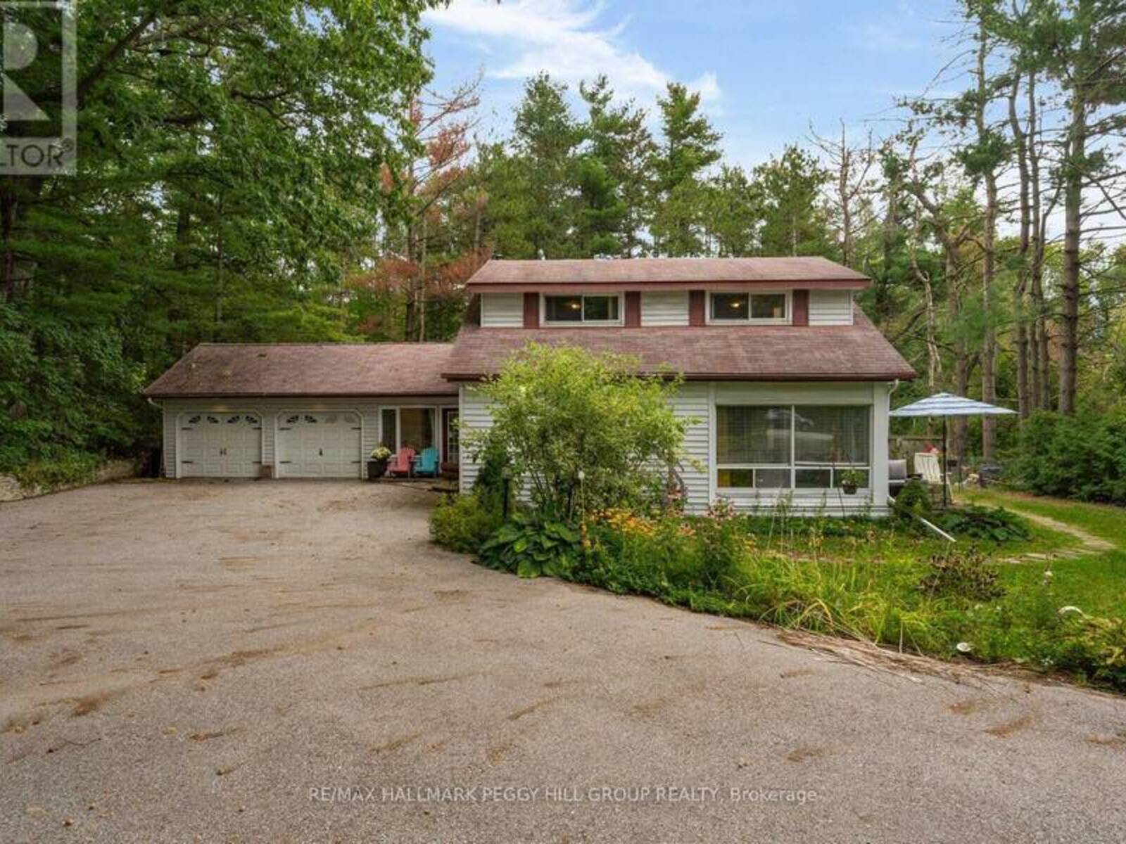 11 COLBORNE STREET, Barrie, Ontario L4M 4S1