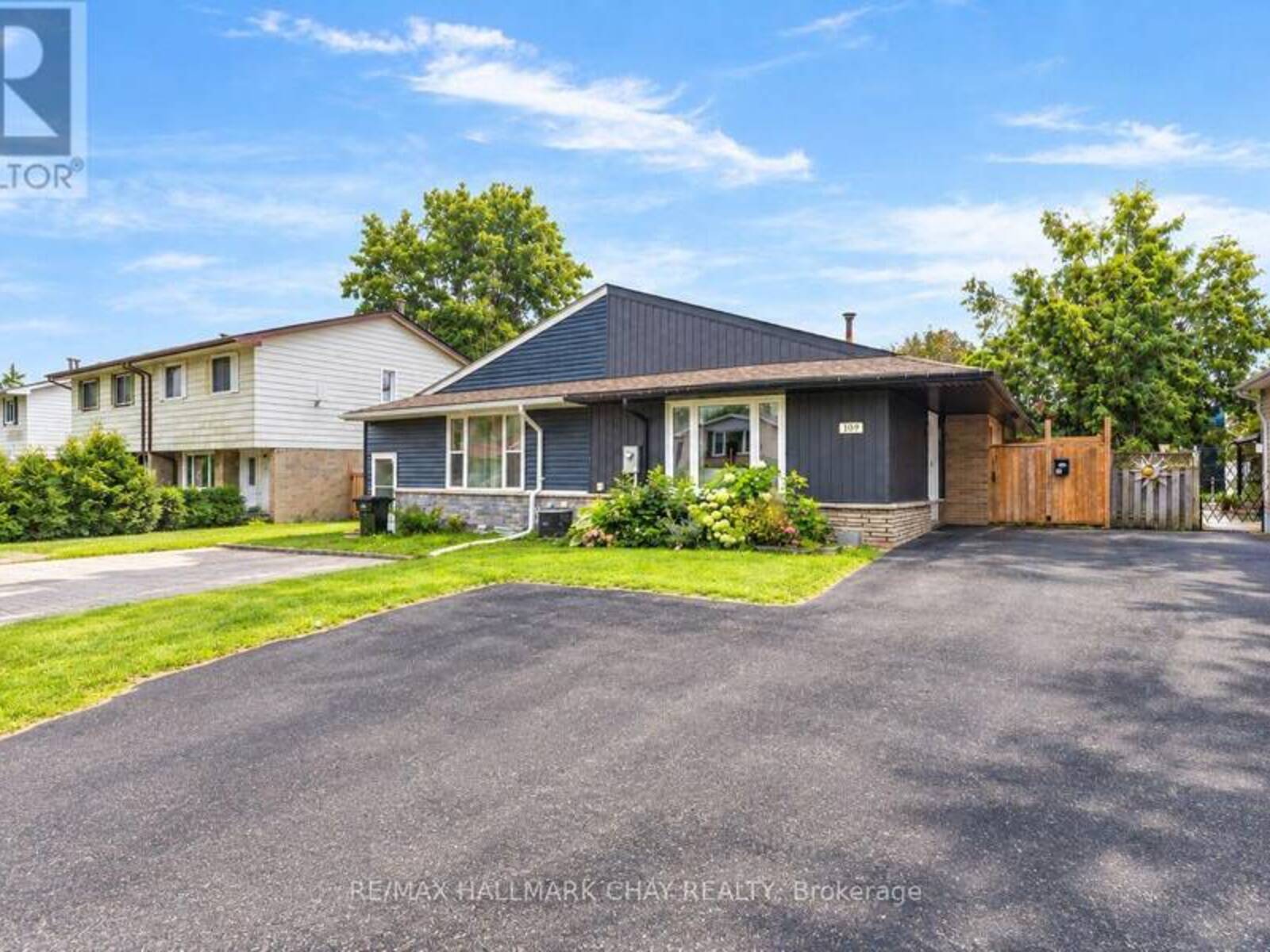 109 DAPHNE CRESCENT, Barrie, Ontario L4M 2Y7