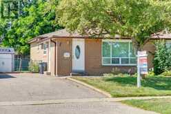 21 FINCHGATE BOULEVARD | Brampton Ontario | Slide Image One