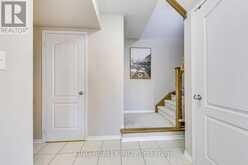 8 - 35 HAYS BOULEVARD | Oakville Ontario | Slide Image Twelve