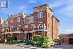 8 - 35 HAYS BOULEVARD | Oakville Ontario | Slide Image One