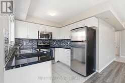 8 - 35 HAYS BOULEVARD | Oakville Ontario | Slide Image Nine