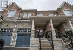 96 PORT ARTHUR CRESCENT | Richmond Hill Ontario | Slide Image Five