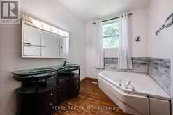 279 1ST AVE AVENUE S | Chesley Ontario | Slide Image Sixteen