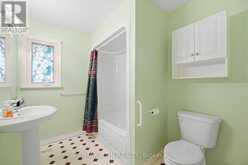 423 LAWRENCE AVENUE | Kitchener Ontario | Slide Image Sixteen