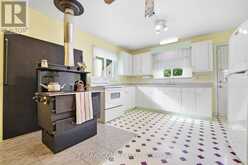 423 LAWRENCE AVENUE | Kitchener Ontario | Slide Image Eight