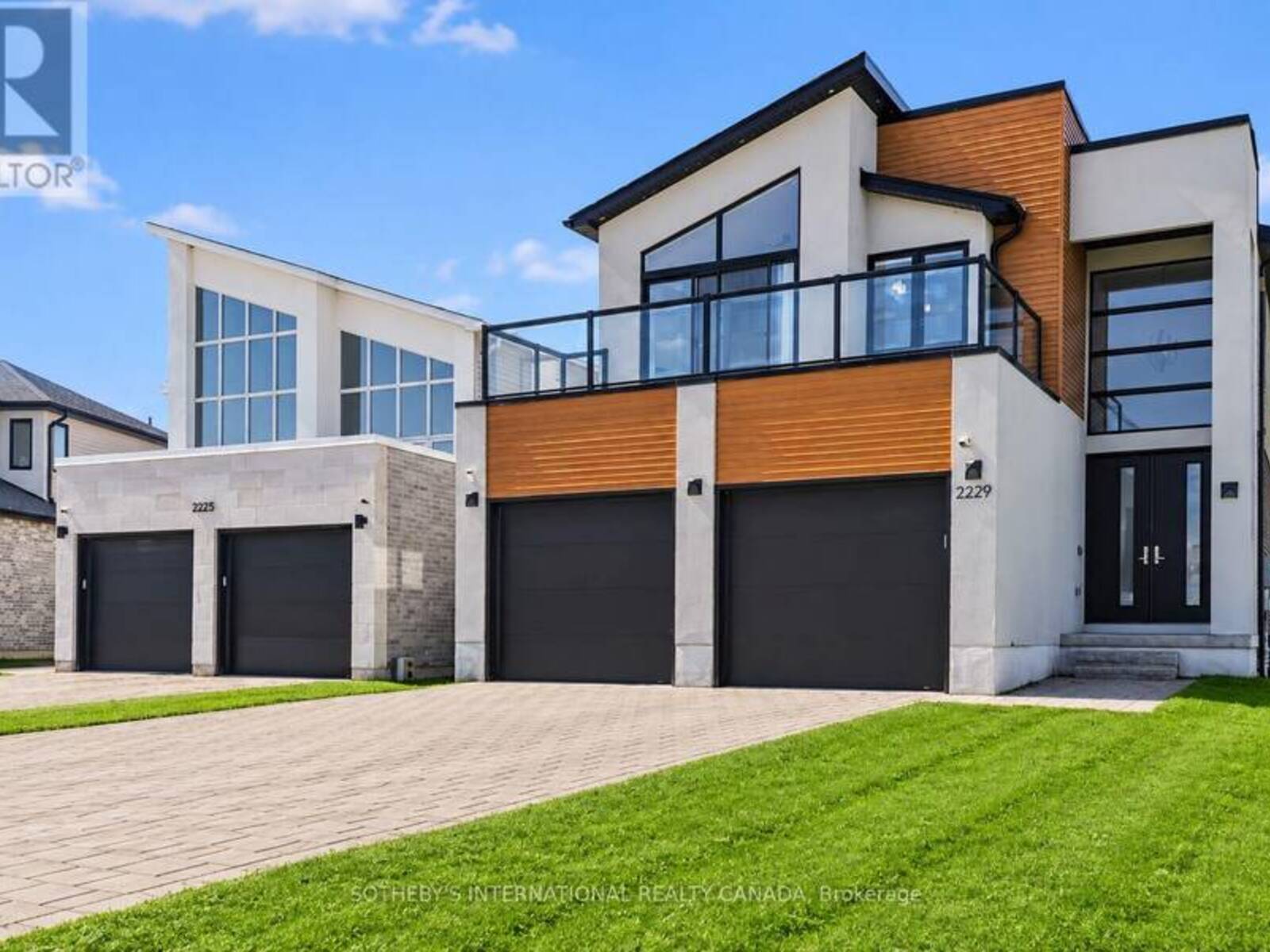 2229 WATEROAK DRIVE, London, Ontario N6G 5B4