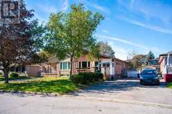 832 ZATOR AVENUE | Pickering Ontario | Slide Image Four