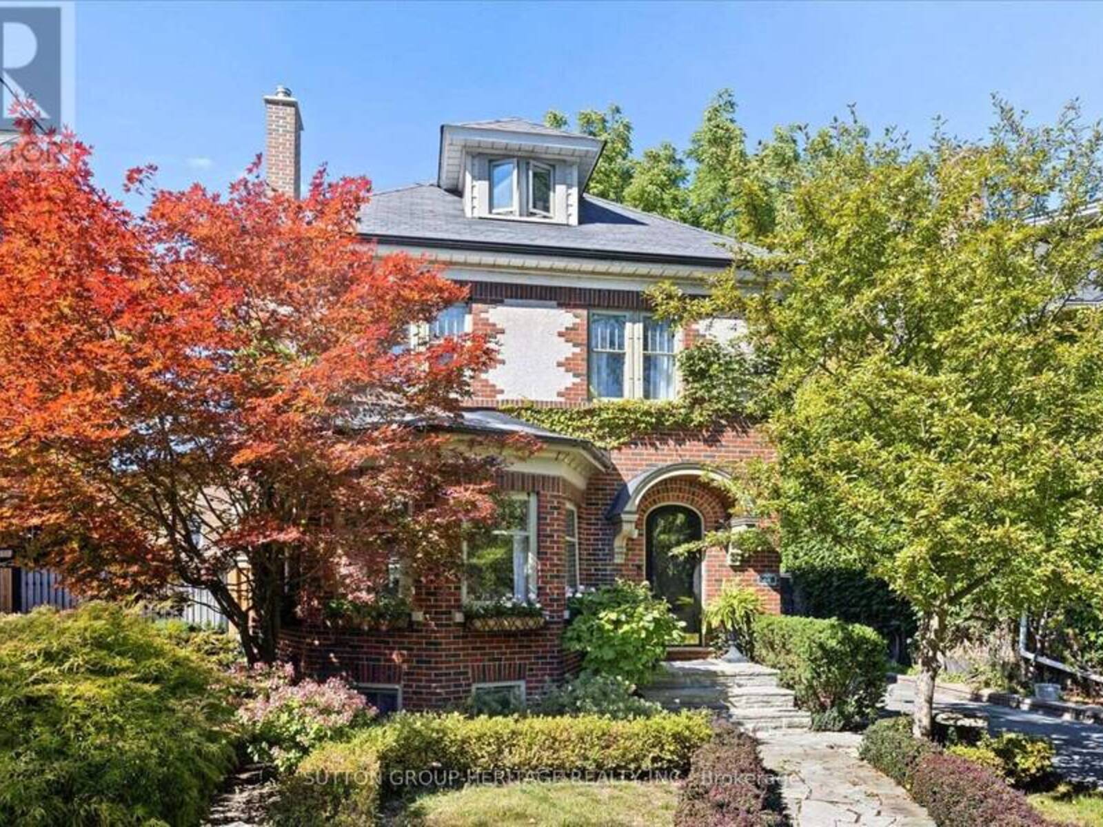 46 CONNAUGHT STREET, Oshawa, Ontario L1G 2H2
