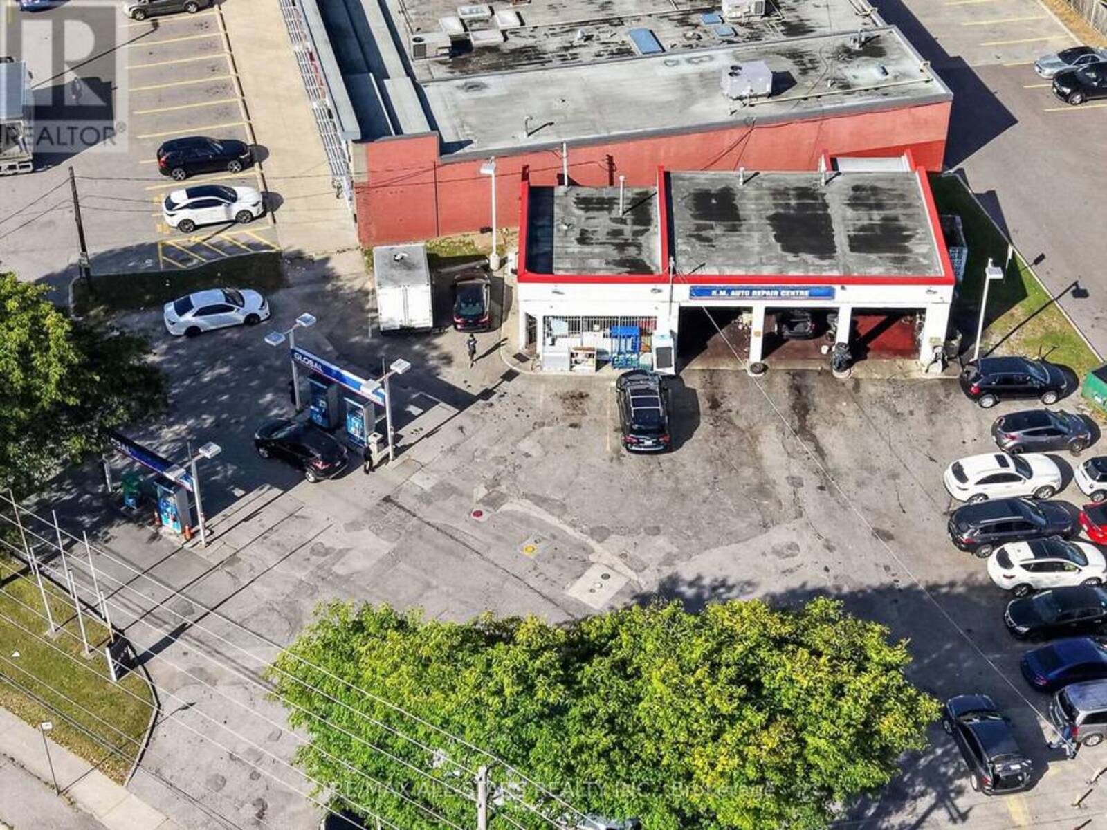 4418 KINGSTON ROAD, Toronto, Ontario M1E 2N4