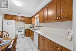 80 APPLEFIELD DRIVE | Toronto Ontario | Slide Image Thirteen