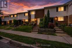 2097 MARINE DRIVE | Oakville Ontario | Slide Image Two