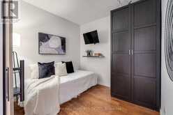 402 - 218 QUEENS QUAY W | Toronto Ontario | Slide Image Eighteen