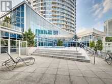 402 - 218 QUEENS QUAY W | Toronto Ontario | Slide Image Thirty-one