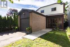 6 SNOWSHOE CRESCENT | Markham Ontario | Slide Image Two