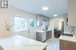 6 SNOWSHOE CRESCENT | Markham Ontario | Slide Image Nine