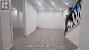 274 TAYLOR MILLS DRIVE N | Richmond Hill Ontario | Slide Image Sixteen