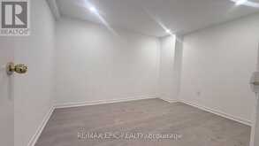 274 TAYLOR MILLS DRIVE N | Richmond Hill Ontario | Slide Image Seventeen