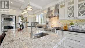 1004 CASTLEMORE AVENUE | Markham Ontario | Slide Image Ten