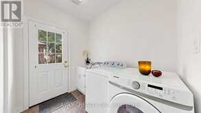 1004 CASTLEMORE AVENUE | Markham Ontario | Slide Image Thirty