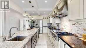 1004 CASTLEMORE AVENUE | Markham Ontario | Slide Image Nine