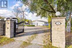 8 MAC AVENUE | Georgina Ontario | Slide Image Four