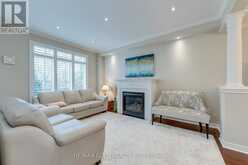 4831 COLUMBUS DRIVE | Burlington Ontario | Slide Image Thirteen